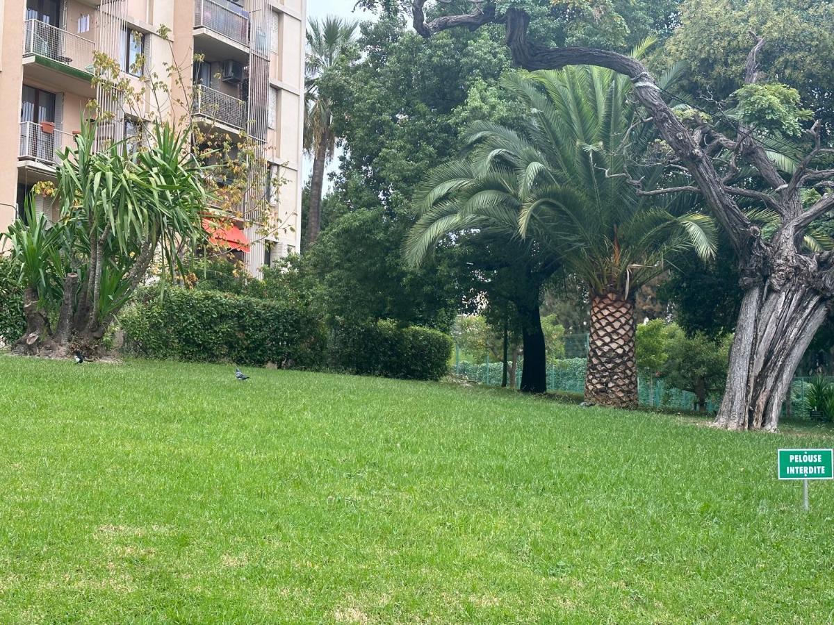 ניס Privat Room In Private Security Residence With Free Parking, 1 Minute From Tramway, 9 Minutes From De Center, Accessible All Transports מראה חיצוני תמונה