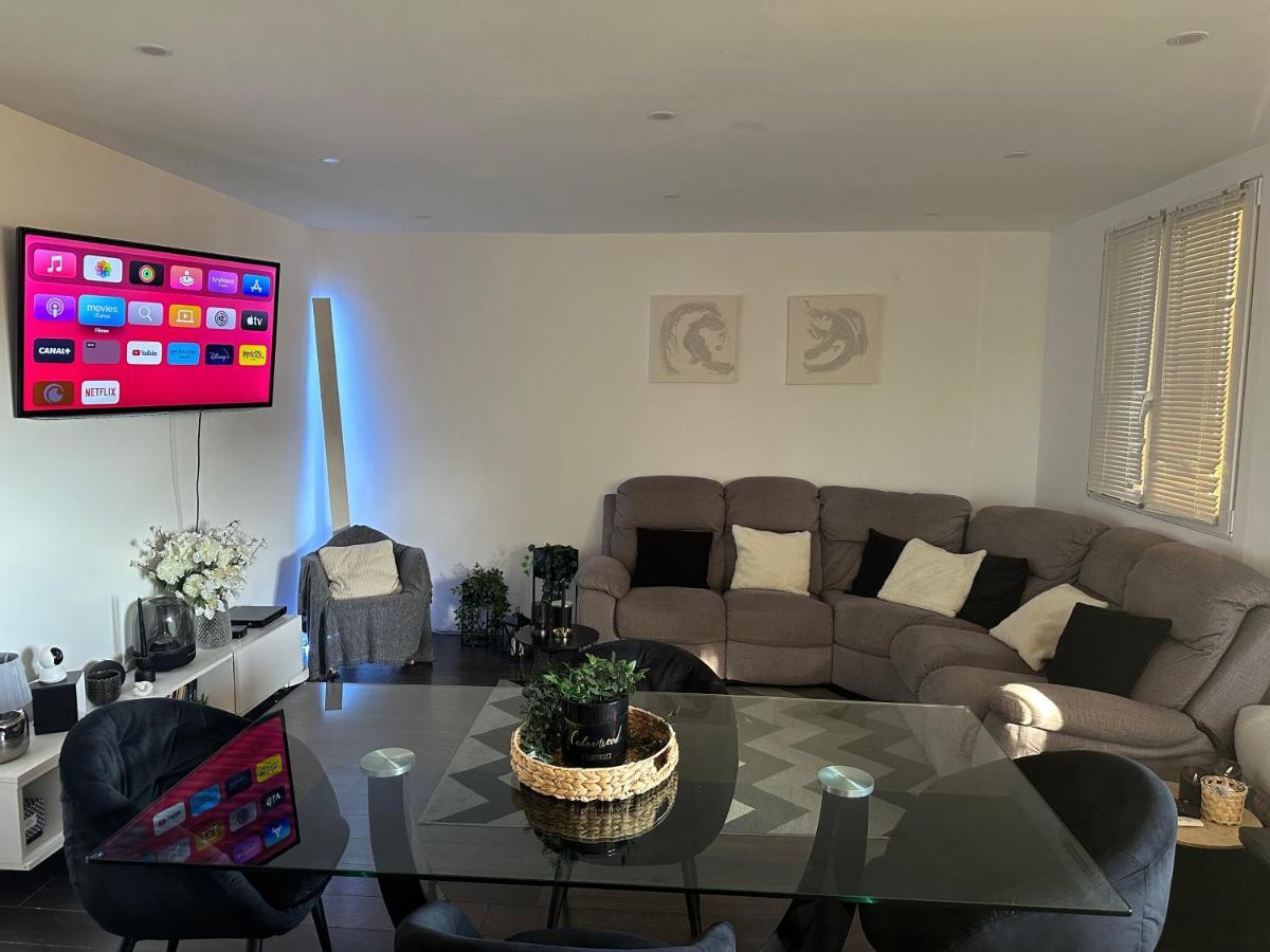 ניס Privat Room In Private Security Residence With Free Parking, 1 Minute From Tramway, 9 Minutes From De Center, Accessible All Transports מראה חיצוני תמונה